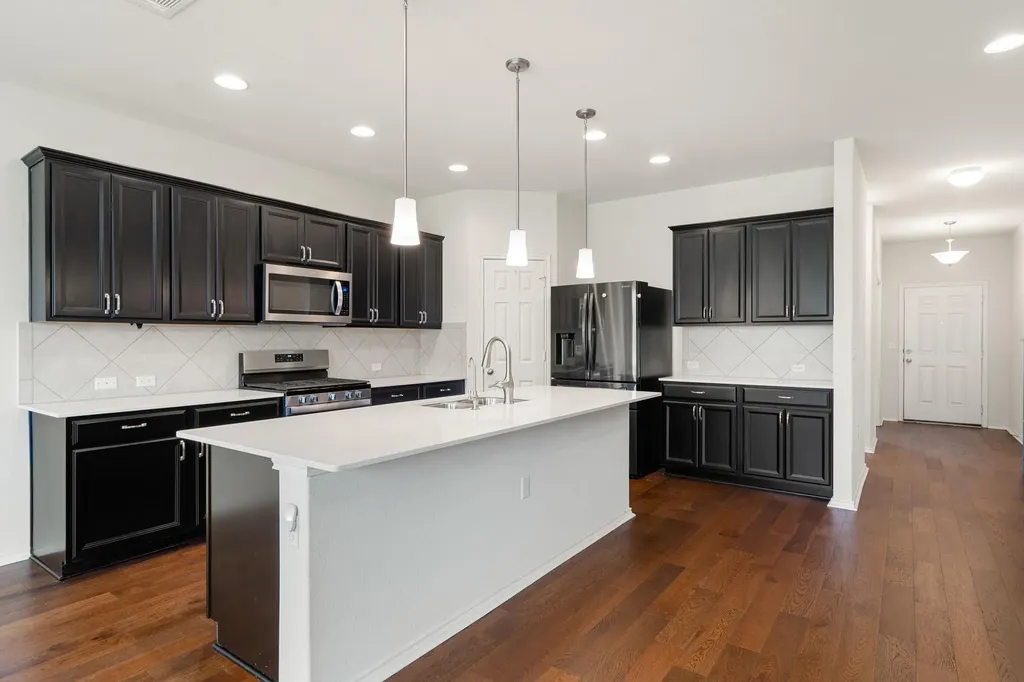 11708 Roscommon Trail Austin TX 78754