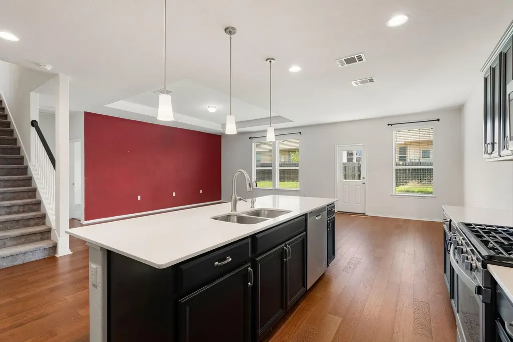 11708 Roscommon Trail Austin TX 78754