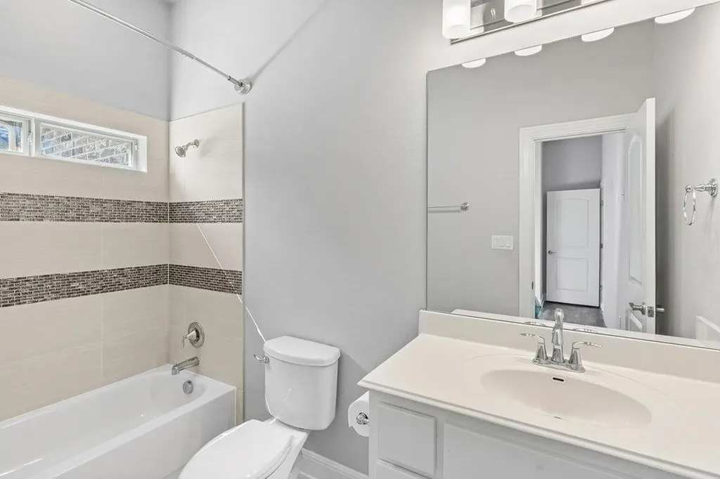 5313 Lipan Apache Bend Austin TX 78738