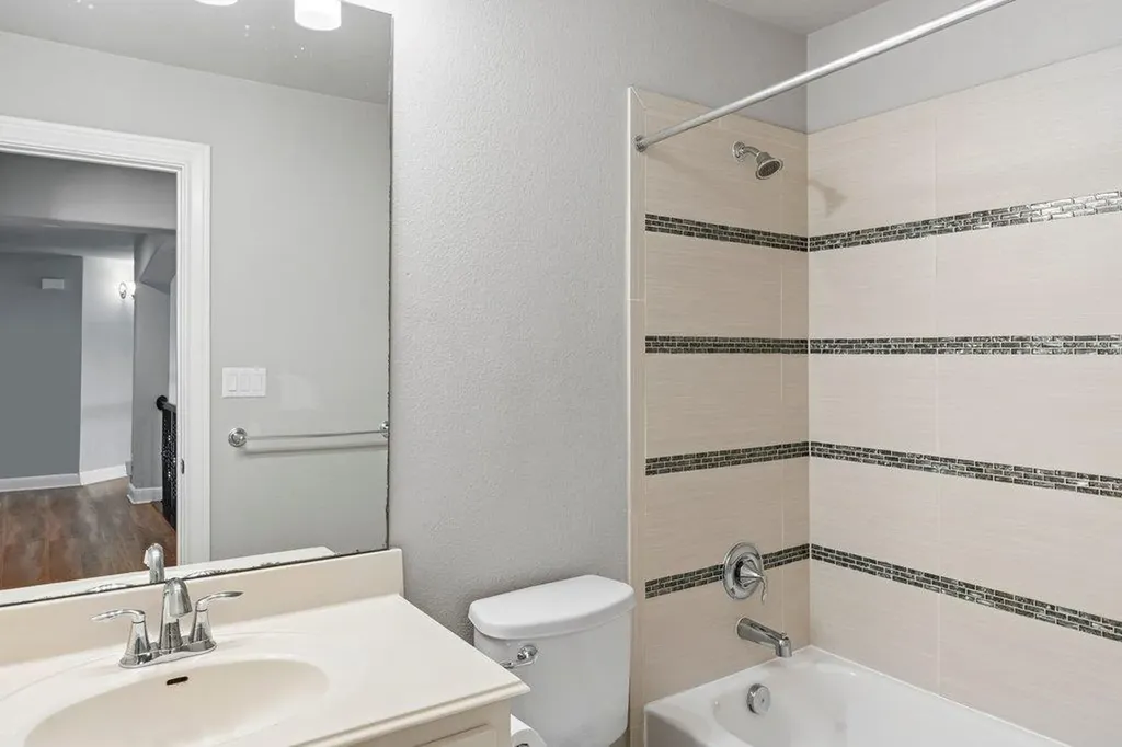 5313 Lipan Apache Bend Austin TX 78738