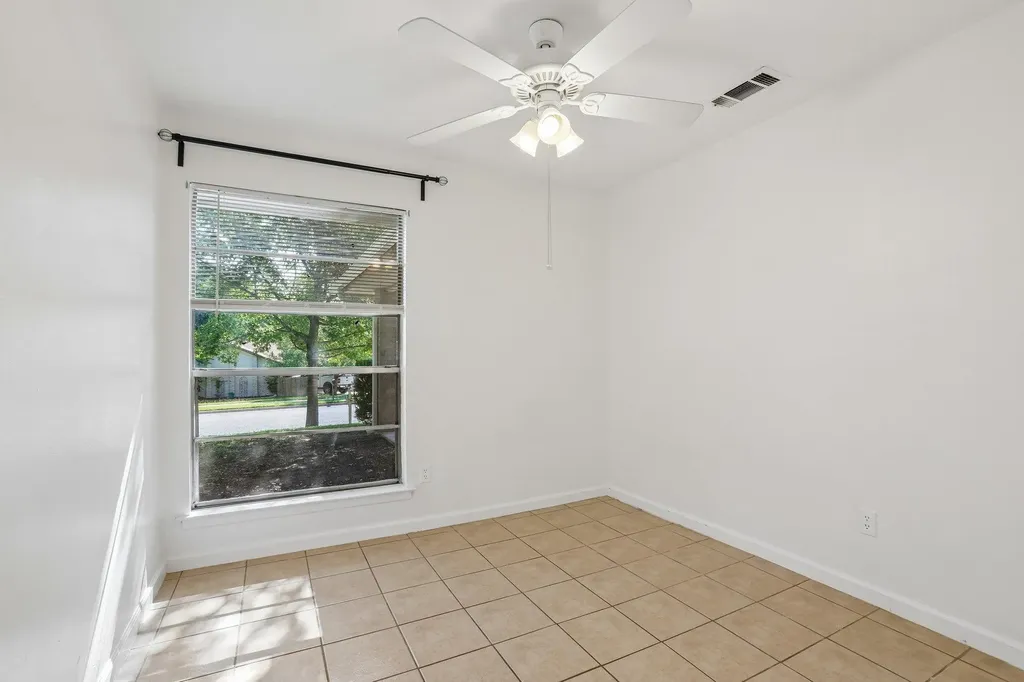 804 Spring Tree Street Round Rock TX 78681