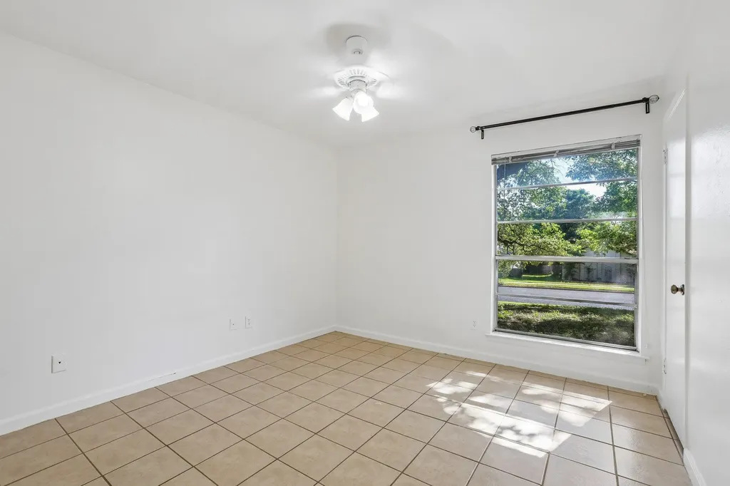 804 Spring Tree Street Round Rock TX 78681