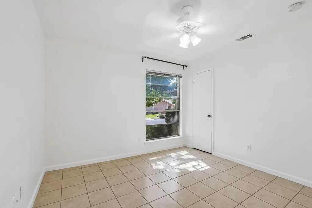 804 Spring Tree Street Round Rock TX 78681