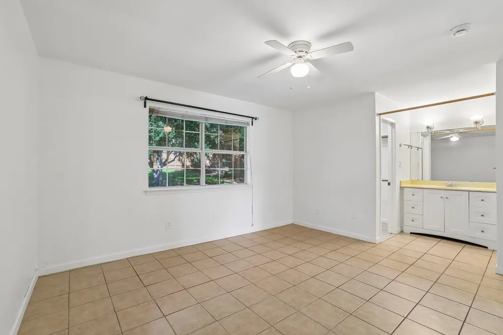 804 Spring Tree Street Round Rock TX 78681