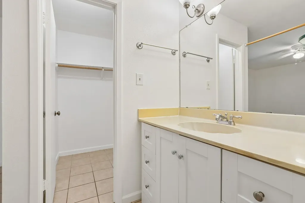 804 Spring Tree Street Round Rock TX 78681