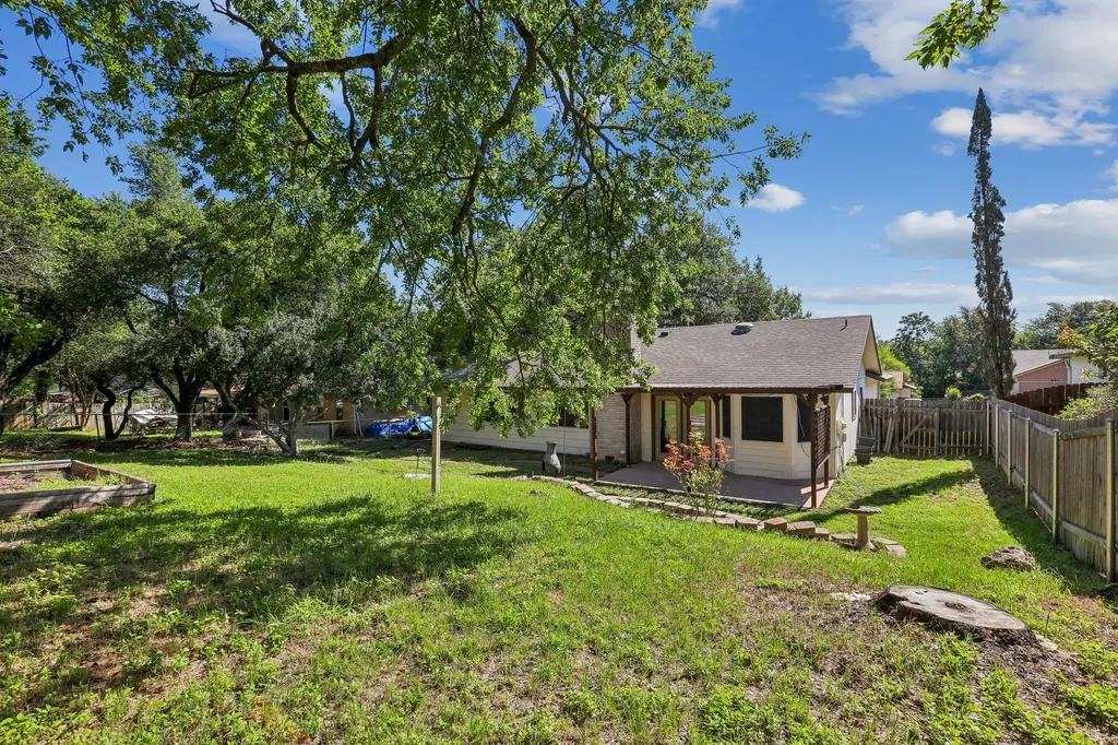 804 Spring Tree Street Round Rock TX 78681