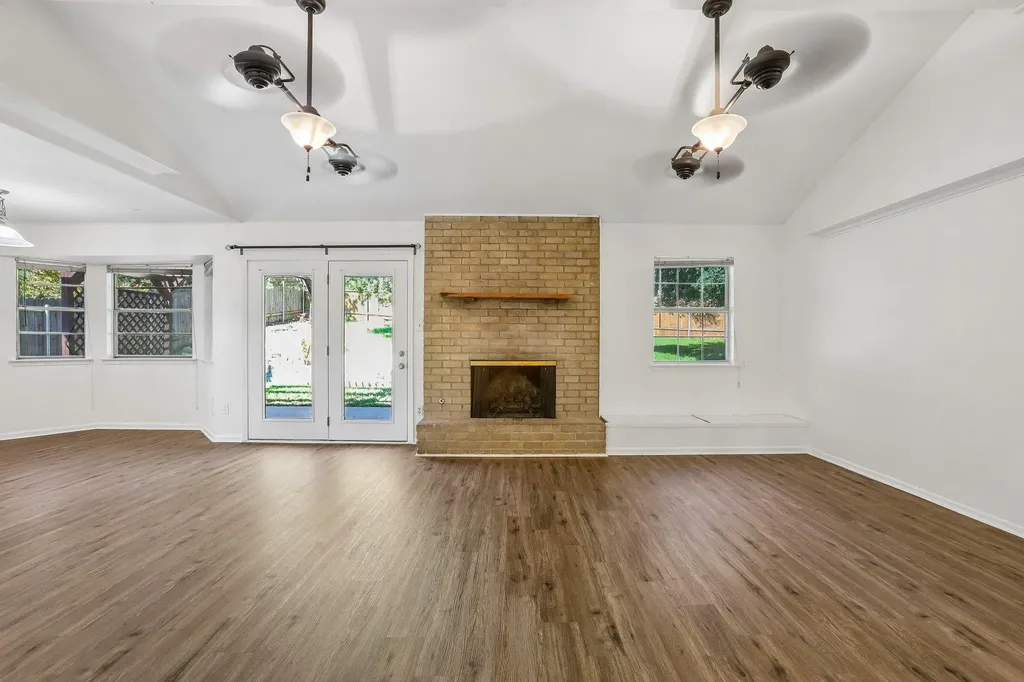 804 Spring Tree Street Round Rock TX 78681