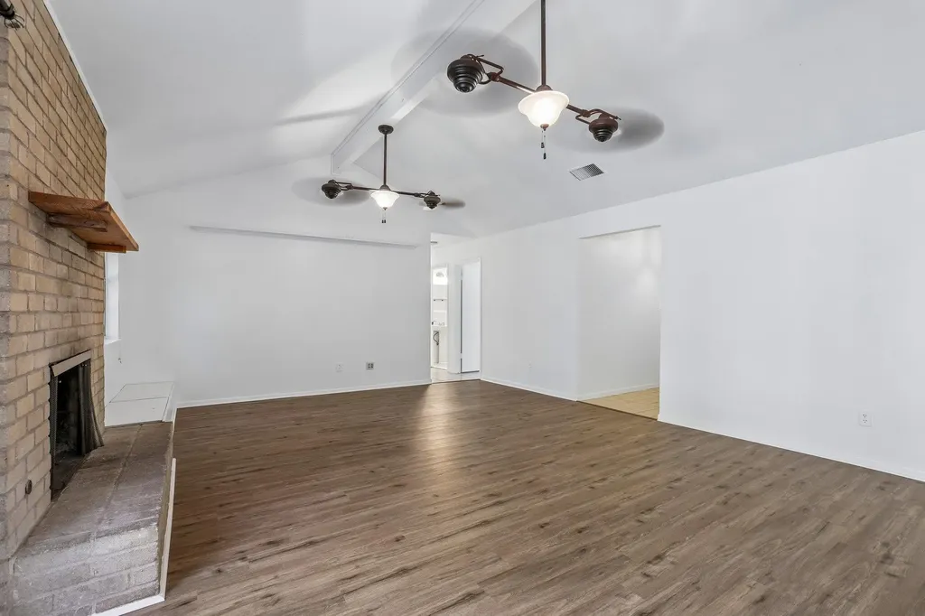 804 Spring Tree Street Round Rock TX 78681