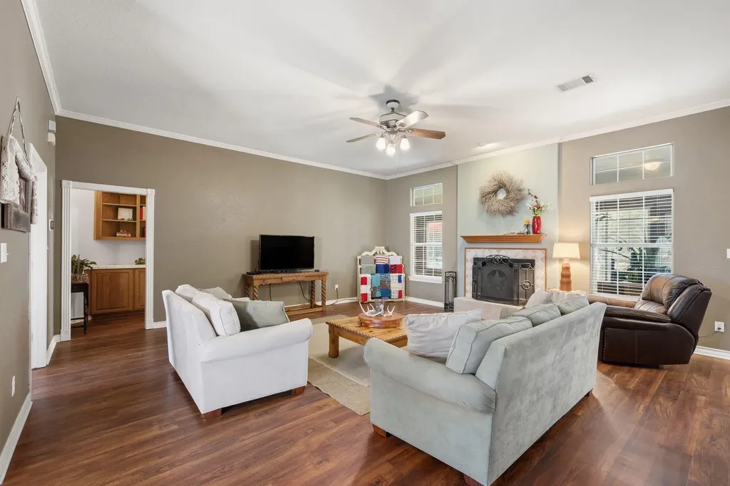 75 Four T Ranch Road Georgetown TX 78633