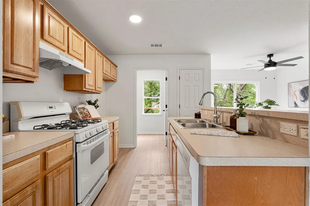 3003 Glen Rae Street Austin TX 78702