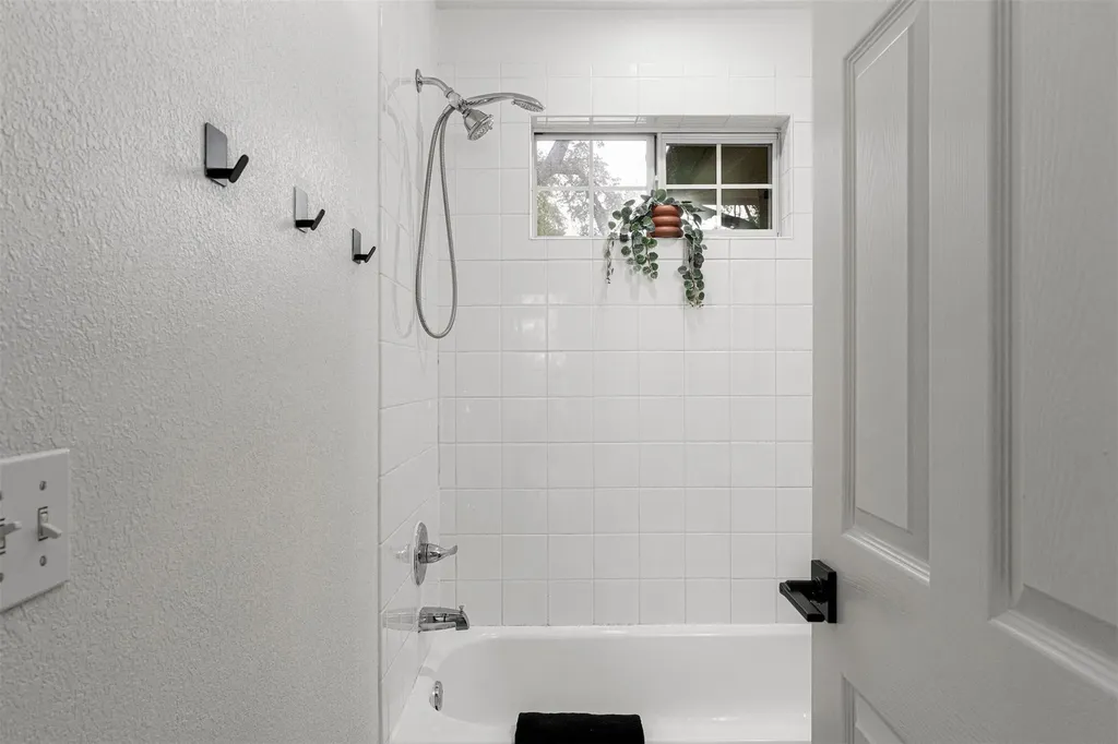 3003 Glen Rae Street Austin TX 78702