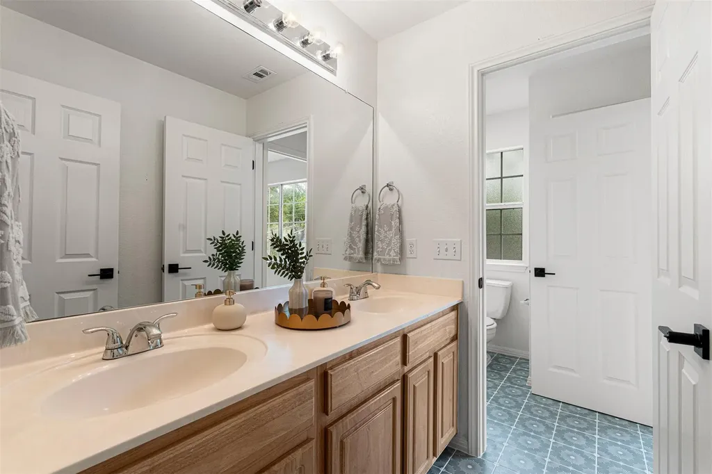 3003 Glen Rae Street Austin TX 78702