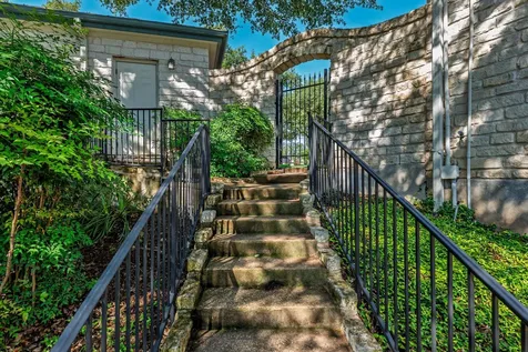 108 S El Reno Cove Lakeway TX 78734