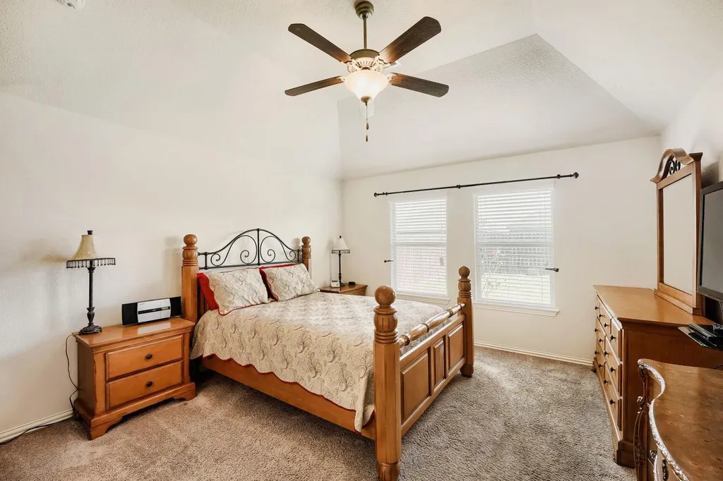 122 Sandstone Trail Buda TX 78610