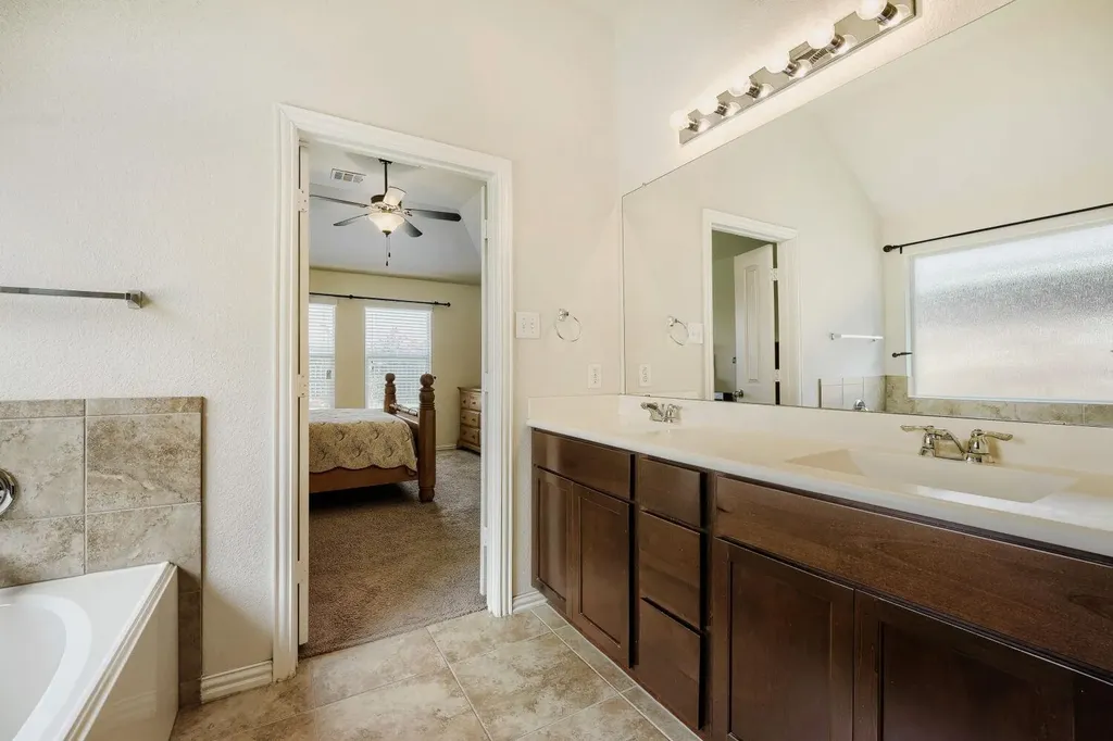 122 Sandstone Trail Buda TX 78610