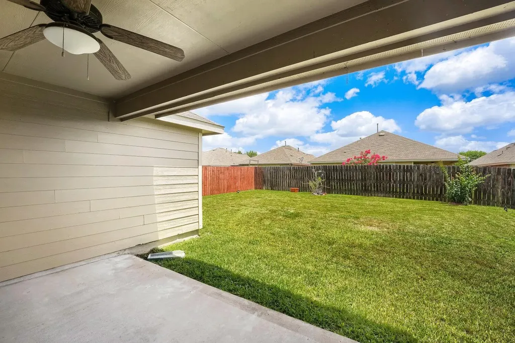 122 Sandstone Trail Buda TX 78610