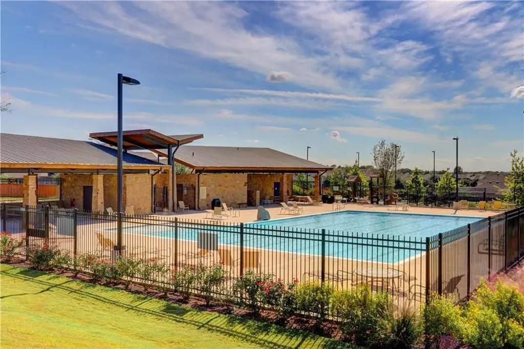 122 Sandstone Trail Buda TX 78610