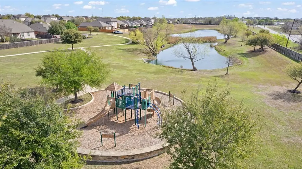 122 Sandstone Trail Buda TX 78610