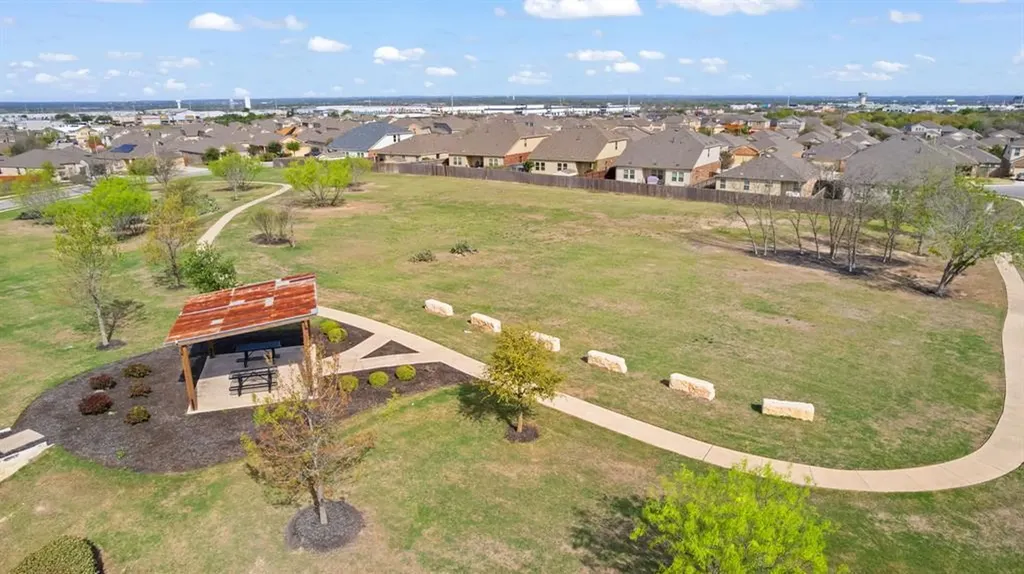 122 Sandstone Trail Buda TX 78610