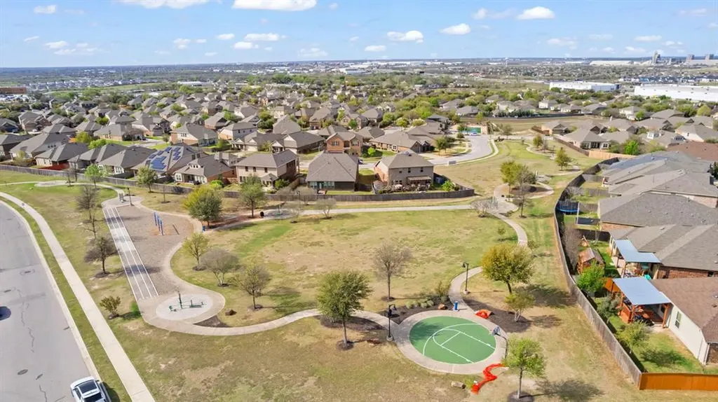 122 Sandstone Trail Buda TX 78610