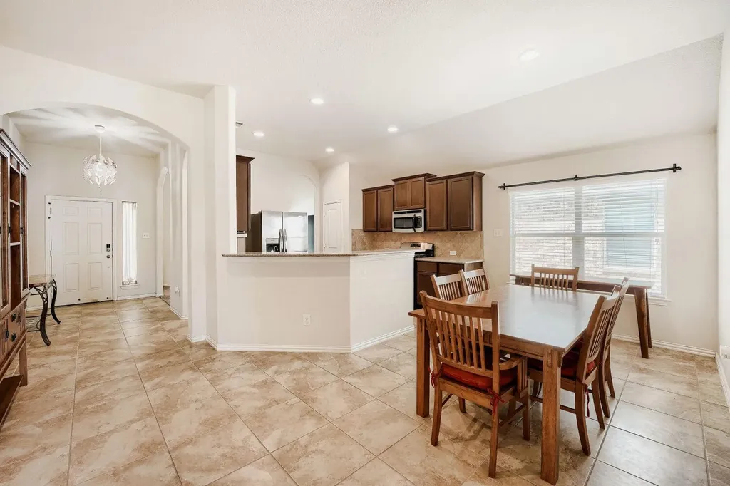122 Sandstone Trail Buda TX 78610