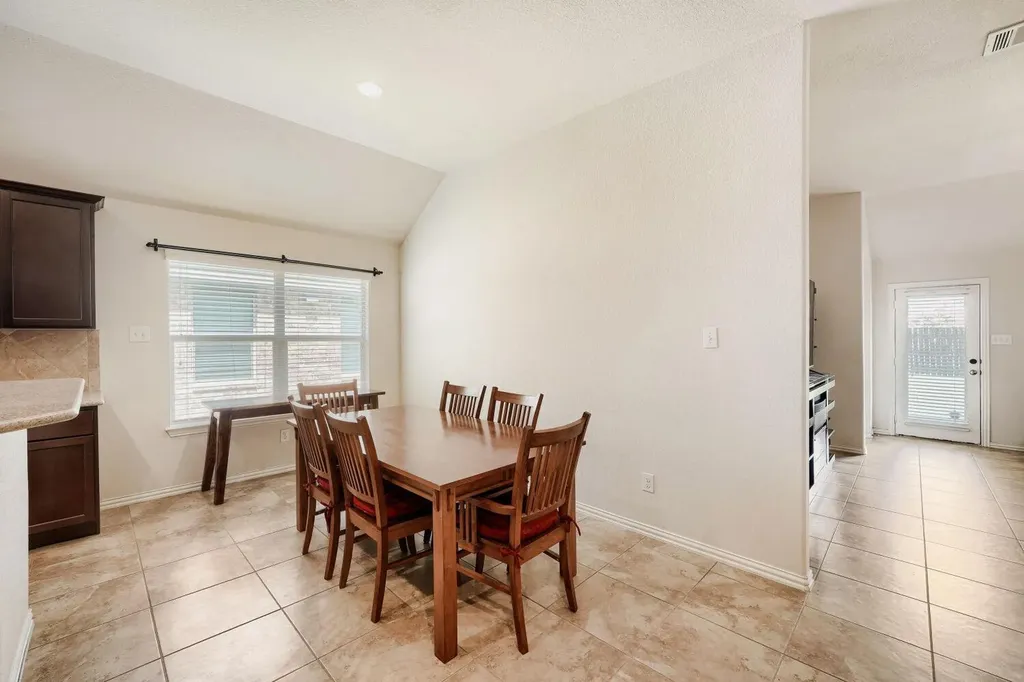 122 Sandstone Trail Buda TX 78610
