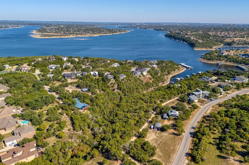 19512 Fisher Lane Spicewood TX 78669