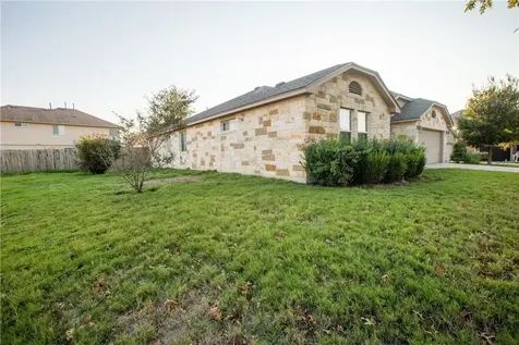 101 Sandy Lyle Cove Round Rock TX 78664