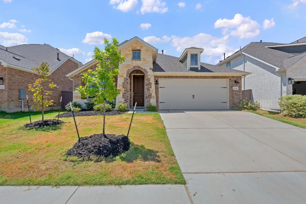 219 Golden Gate Lane Kyle TX 78640