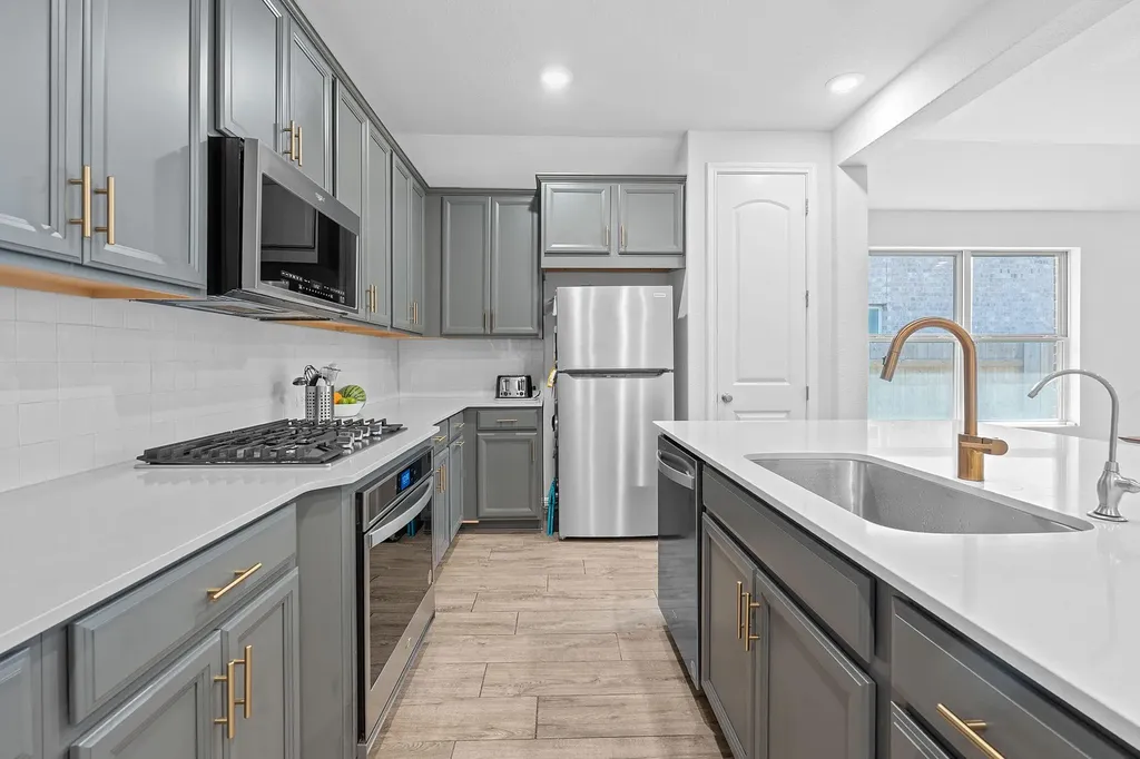219 Golden Gate Lane Kyle TX 78640
