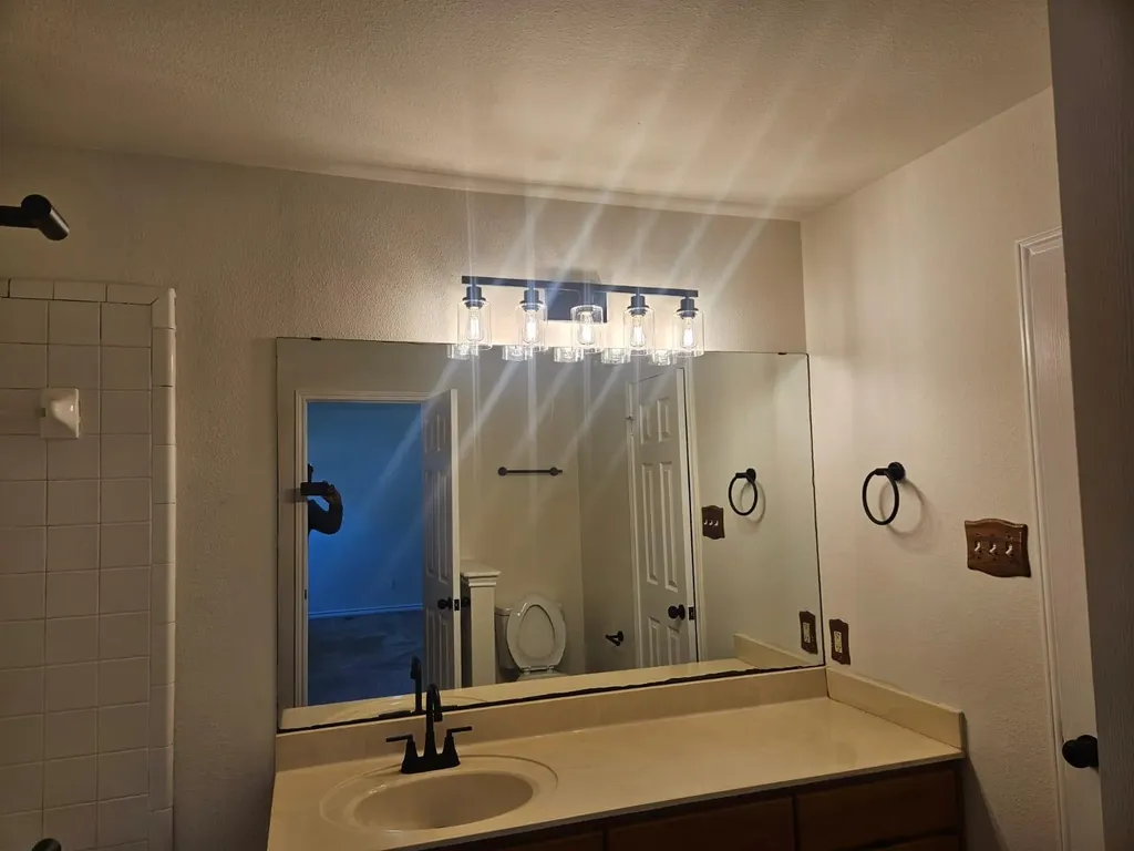 1507 Century Oaks Drive Lockhart TX 78644