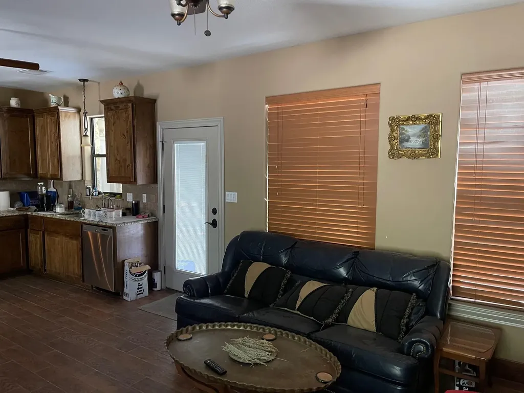 8170 N Us Hwy 281 Highway Blanco TX 78606