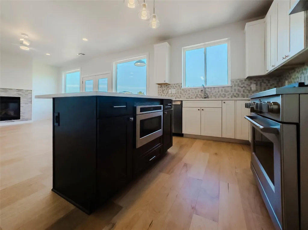 25808 Case Lane Spicewood TX 78669