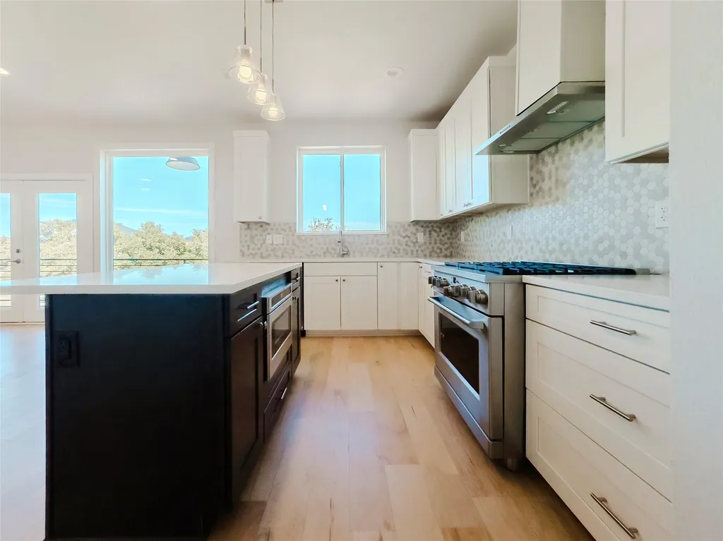 25808 Case Lane Spicewood TX 78669