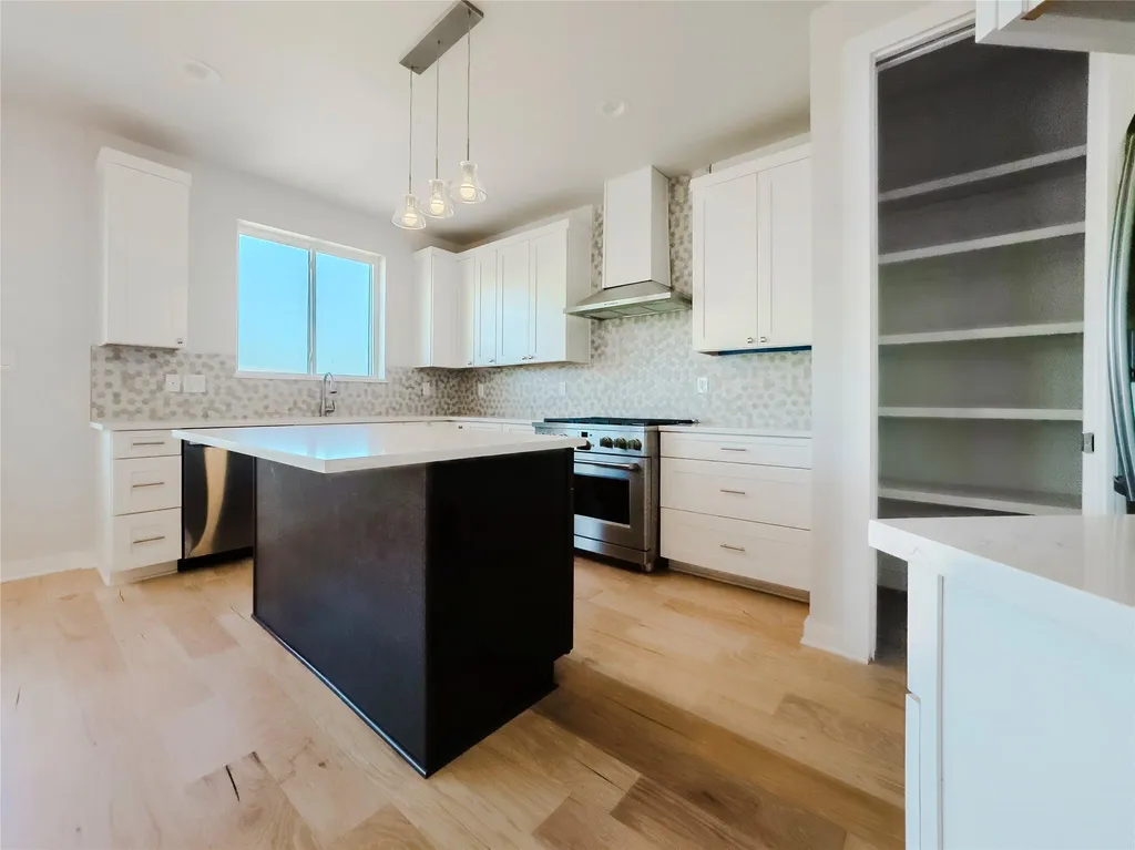 25808 Case Lane Spicewood TX 78669