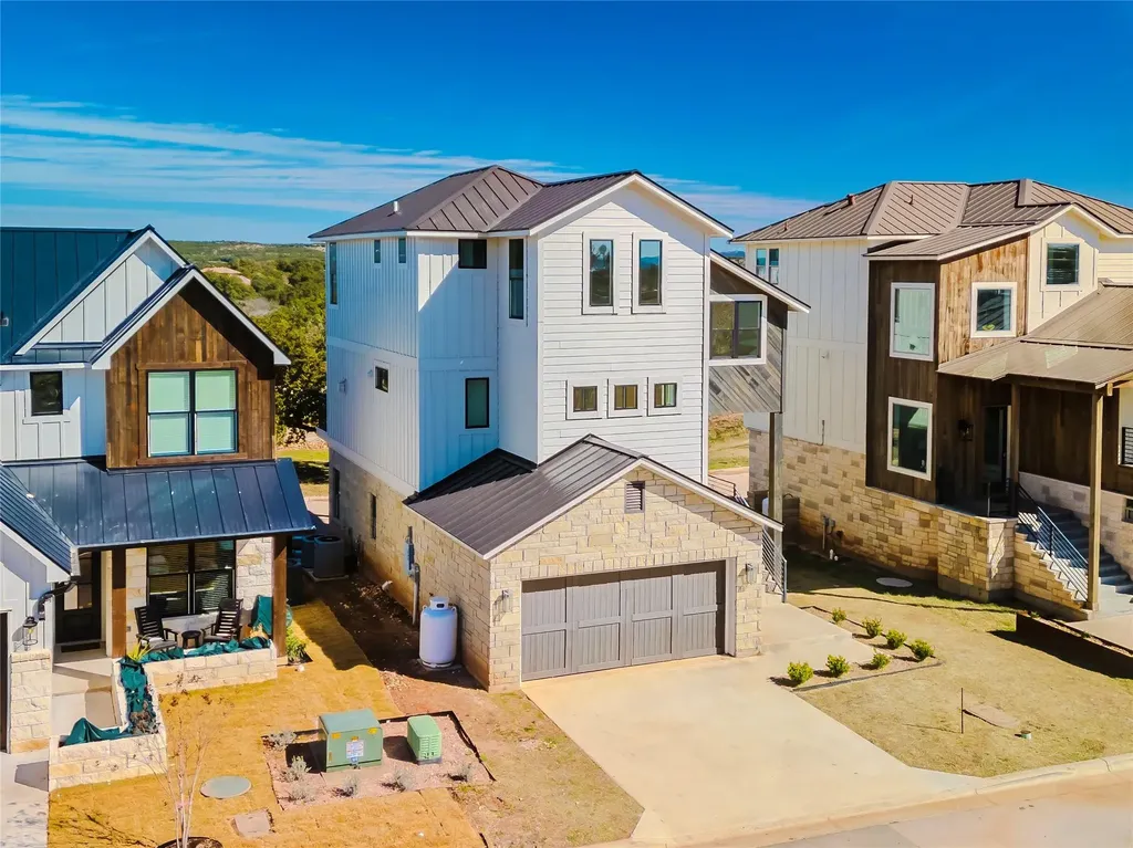 25808 Case Lane Spicewood TX 78669