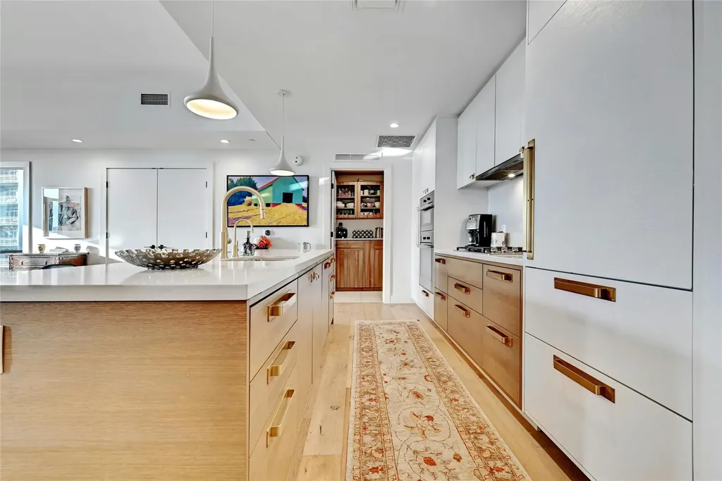 70 Rainey Street Austin TX 78701