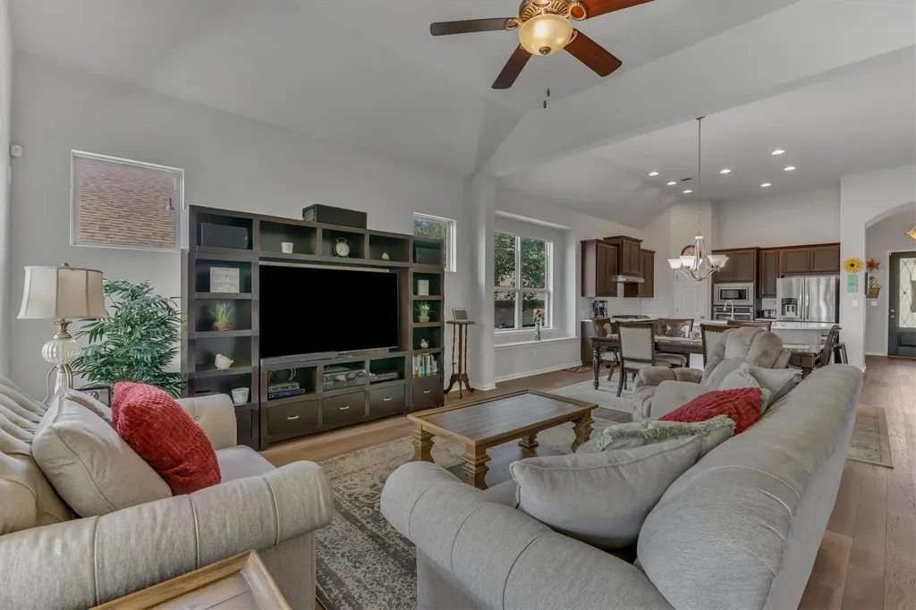 902 Catalina Lane Austin TX 78737