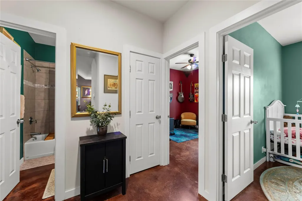 503 Chantilly Lane Spicewood TX 78669