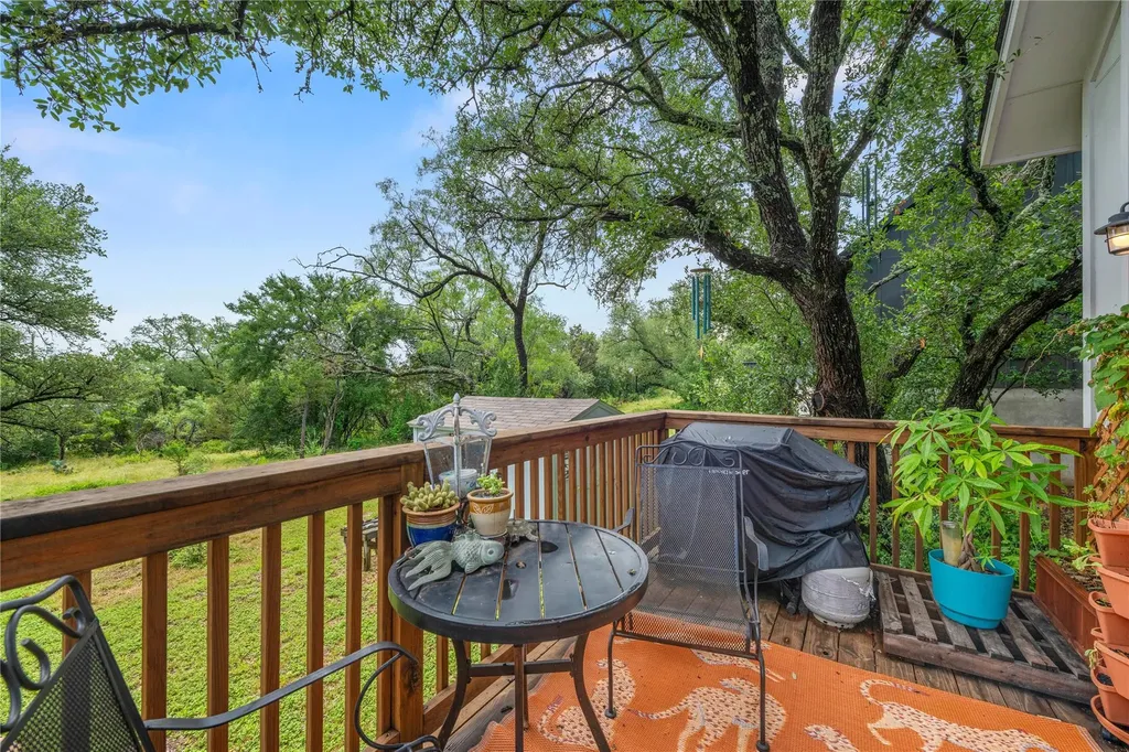 503 Chantilly Lane Spicewood TX 78669
