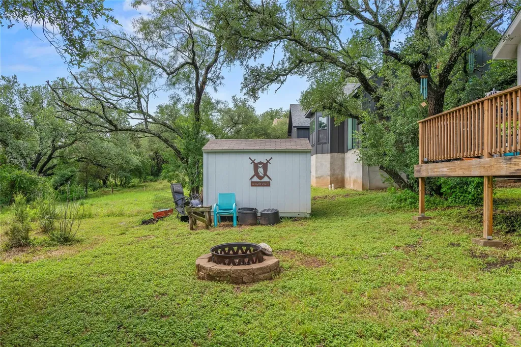 503 Chantilly Lane Spicewood TX 78669