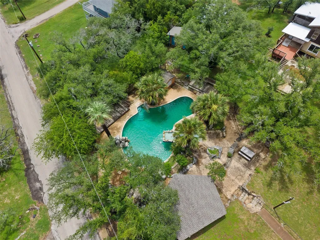 503 Chantilly Lane Spicewood TX 78669