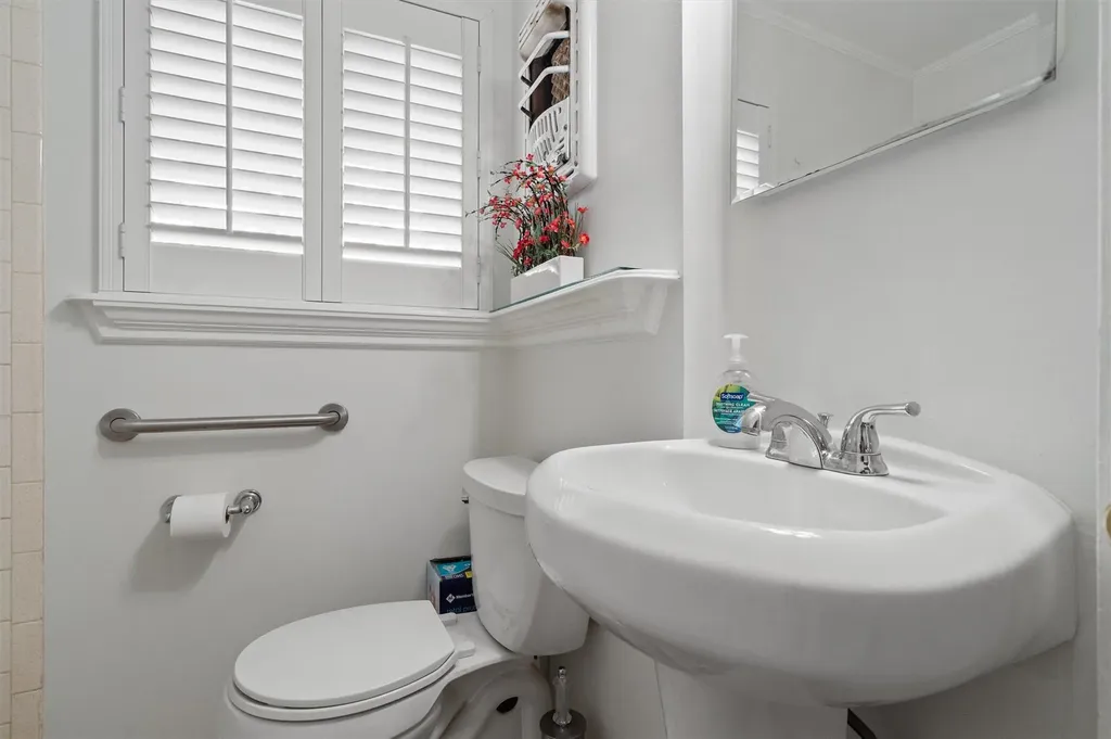 8405 Sequoia Drive Austin TX 78758