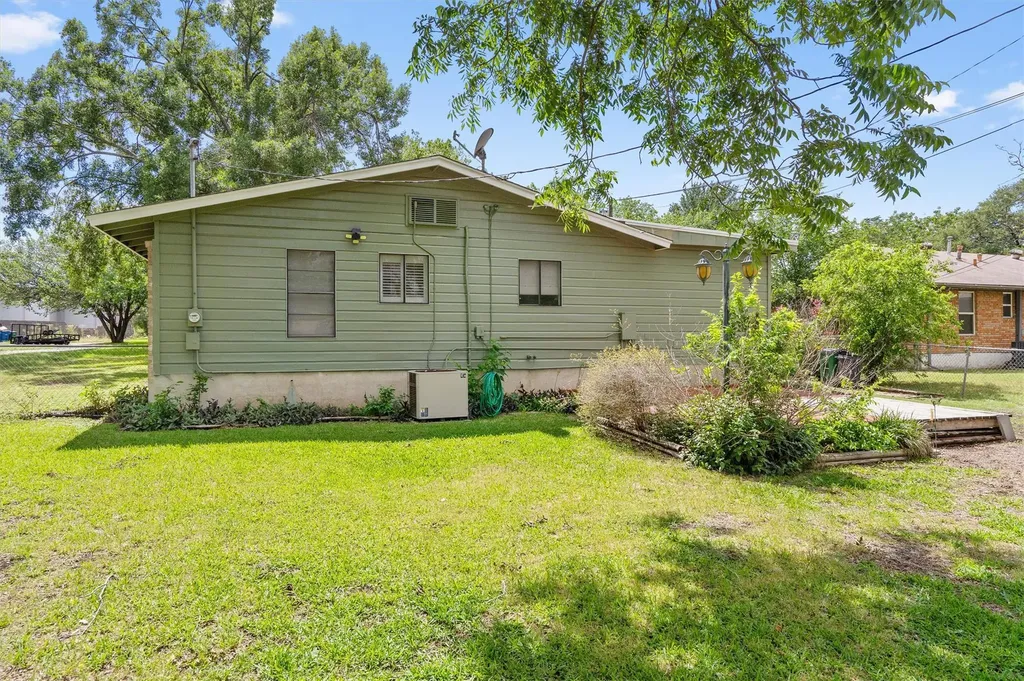 8405 Sequoia Drive Austin TX 78758