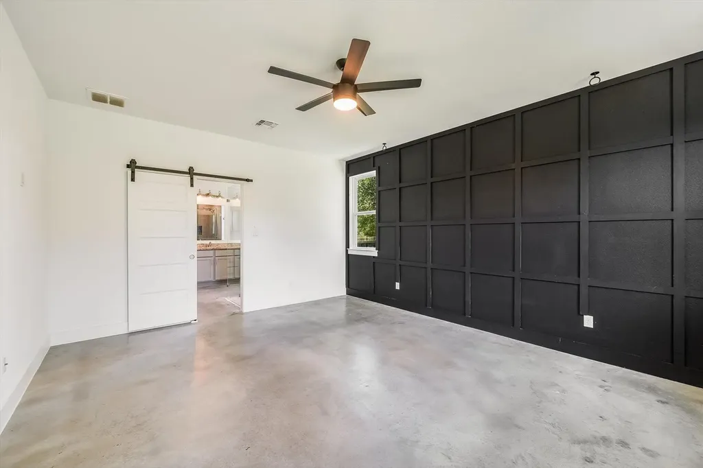10201 Thomas Lane Dripping Springs TX 78620
