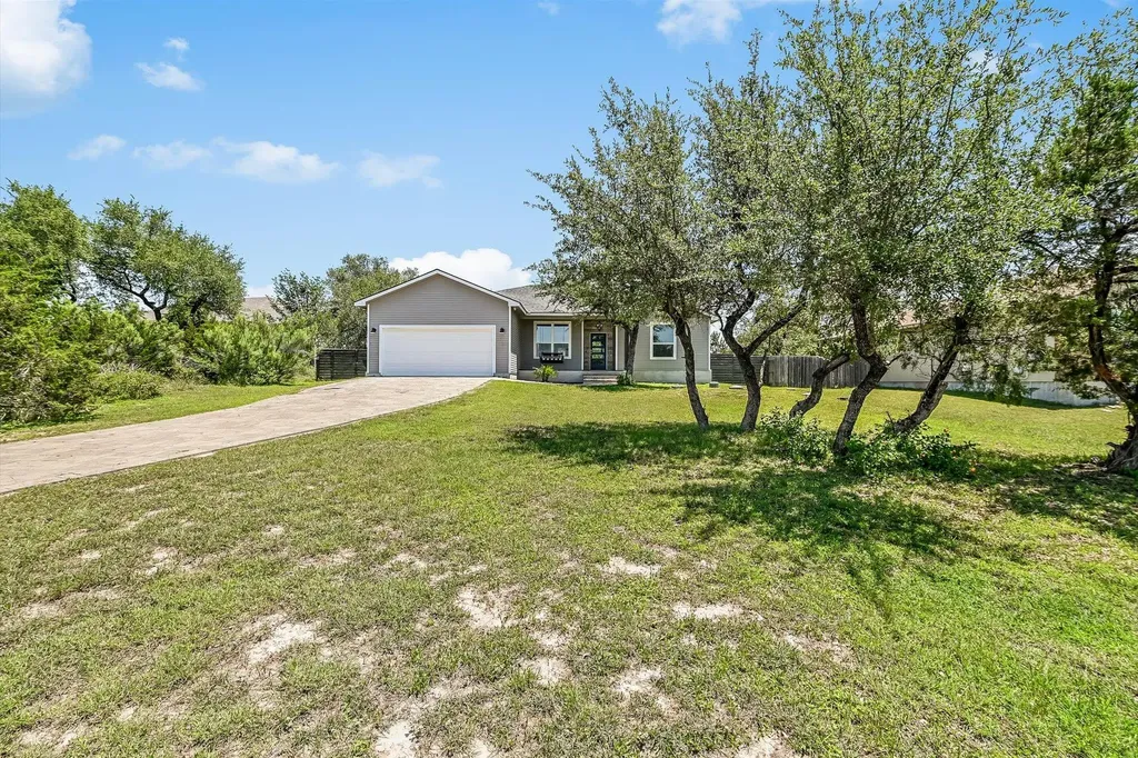 10201 Thomas Lane Dripping Springs TX 78620