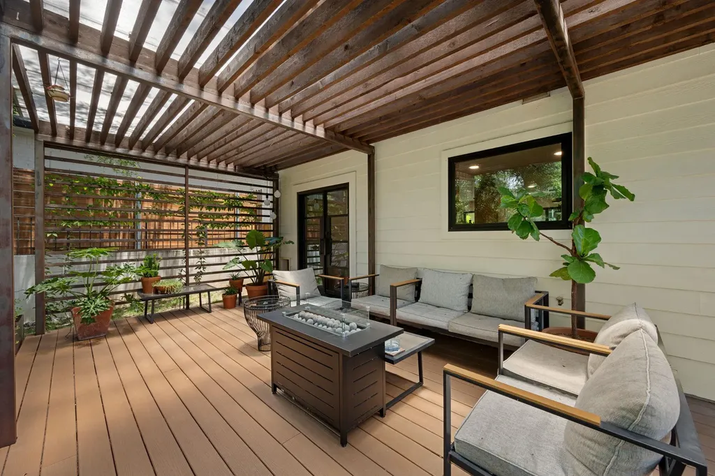 7202 Meadowood Drive Austin TX 78723