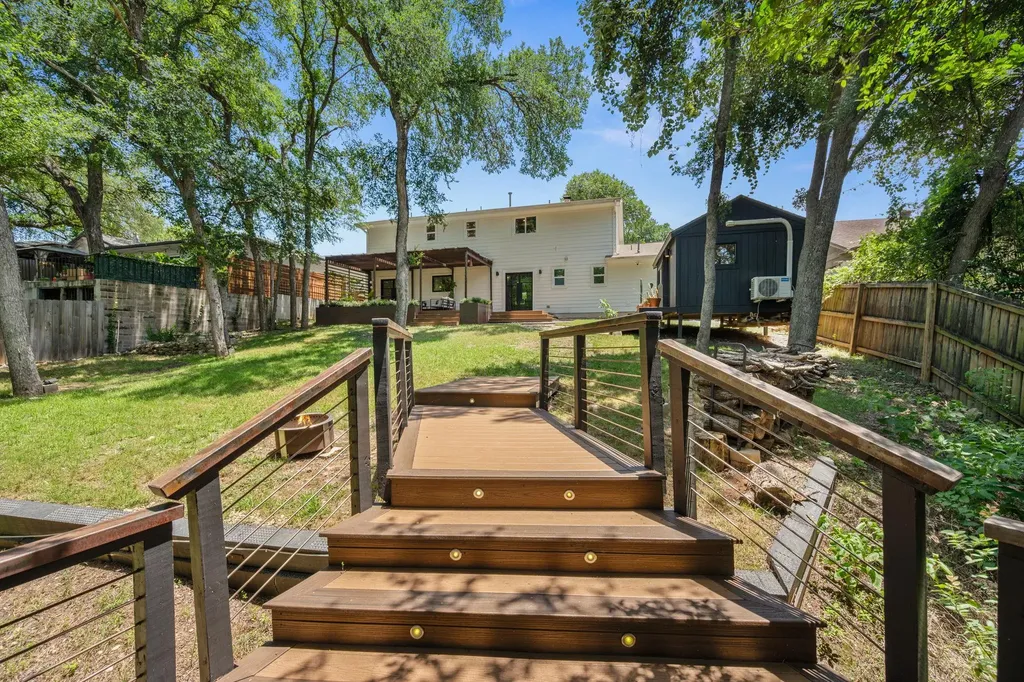 7202 Meadowood Drive Austin TX 78723