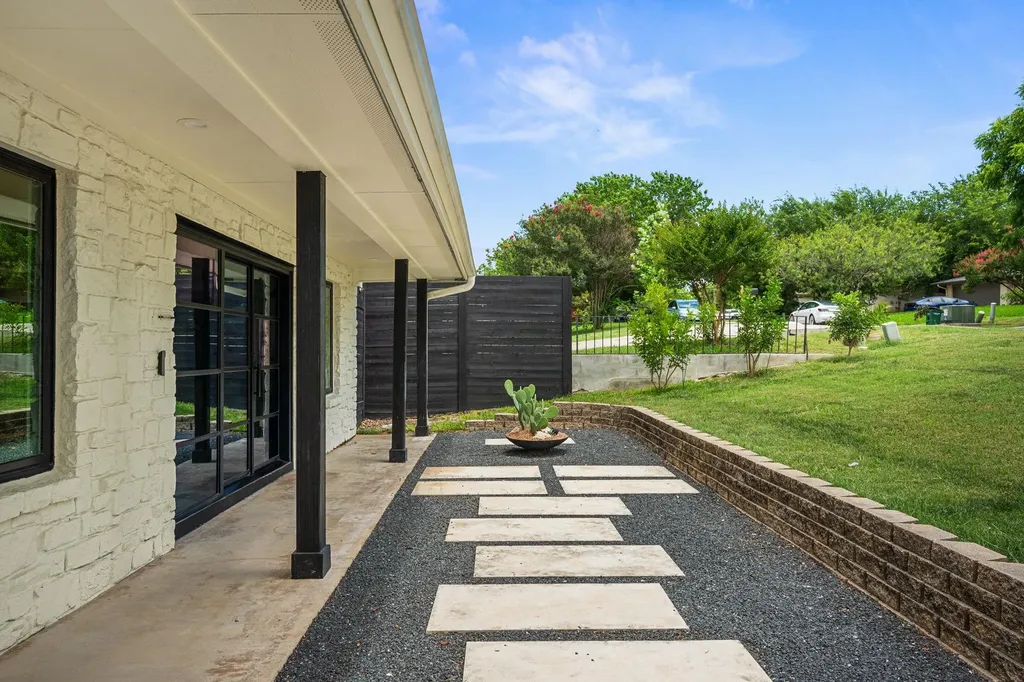 7202 Meadowood Drive Austin TX 78723