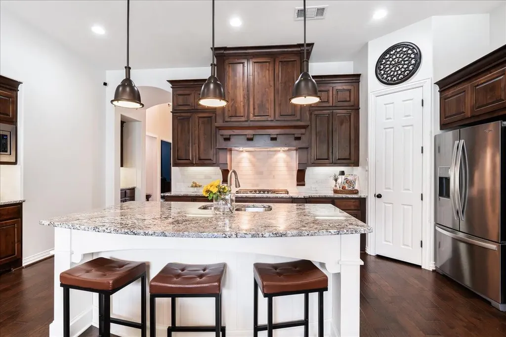 2220 Ambush Canyon Leander TX 78641